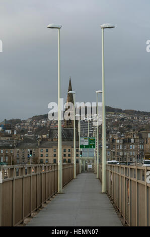 Zone piétonne et piste cyclable sur le pont du chemin du Nord à Tay, Dundee, Écosse, Royaume-Uni, Banque D'Images