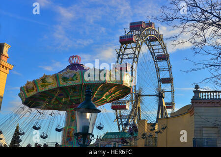 La grande roue de Vienne Le Riesenrador Wiener Riesenrad, à l'entrée du parc d'attractions Prater dans Leopoldstad Banque D'Images