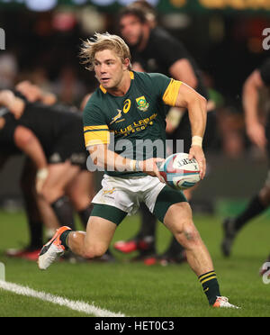 DURBAN, AFRIQUE DU SUD - 08 OCTOBRE : faf de Klerk d'Afrique du Sud au cours de la le match de championnat de Rugby entre la Nouvelle-Zélande et l'Afrique du Sud vers la croissance Banque D'Images