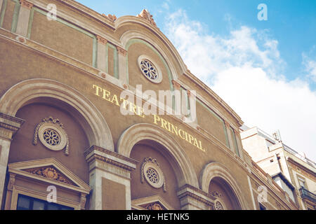 Barcelone, Espagne - 29 septembre 2016 : façade de teatre principal (théâtre principal), le plus ancien théâtre de Barcelone, Espagne. Banque D'Images