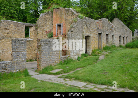 Bureau de poste Ligne, Tyneham, Dorset abandonné en 1943 Banque D'Images