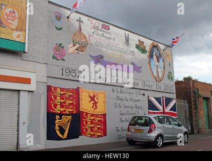 Shankill Road-Mural -La reine de temps pour tout faire sur nous, l'Ouest de Belfast, Irlande du Nord, Royaume-Uni Banque D'Images