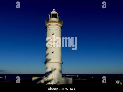 Lumière Kiama, également connu sous le nom de Kiama Harbour Light, est un phare situé dans St, New South Wales, Australie. Le phare est situé à proximité de l'évent sur Kiama évent Point, au sud de Port de Kiama. Banque D'Images