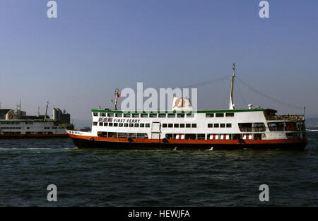 New World First Ferry Services Limited est une société de service de traversier à Hong Kong. La société a été créée en novembre 1999, lorsqu'il a pris les 8 routes de traversiers sous licence transférée de la Hongkong and Yaumati Ferry.[1] Elle est conjointement administré par Chow Tai Fook Enterprises Limited et NWS Holdings Limited. Lorsque la société a commencé son service sur le 2000-01-15, elle a acheté 14 ferries et loué 7 aéroglisseurs et catamarans de son prédécesseur. Depuis, il a présenté 10 navires rapides sur les îles à pied pour éliminer progressivement la navires loués et pour améliorer les services. Il exploite les Banque D'Images