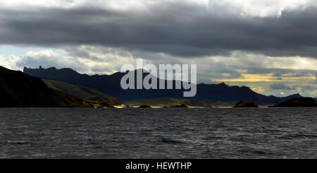 Whangarei Heads est une localité et de promontoire sur le côté nord de l'Whangarei Harbour en Northland, New Zealand. Whangarei est 29 km au nord-ouest, et de l'océan plage est à 8 km au sud-est, avec Taurikura entre les deux. Banque D'Images