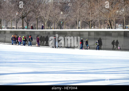 Jour de neige à la Vietnam Veterans Memorial, Washington DC, le 23 janvier 2014 Banque D'Images