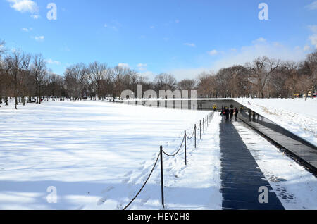 Jour de neige à la Vietnam Veterans Memorial, Washington DC, le 23 janvier 2014 Banque D'Images