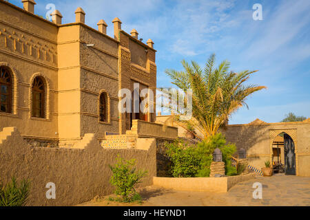 Éléments typiques de l'architecture marocaine dans Merougha, Maroc Banque D'Images