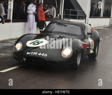 Frederic Wakeman, Patrick Blakeney-Edwards, Lister Jaguar Coupé, Royal Automobile Club TT Celebration, Goodwood Revival 2016, 2016, des voitures classiques, Bon Banque D'Images