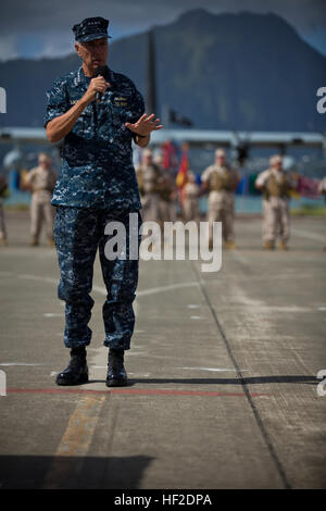 Le SMA de la Marine américaine. Samuel J. Locklear III, commandant du Commandement du Pacifique des États-Unis, prend la parole lors du U.S. Marine Corps Forces, cérémonie de passation de commandement du Pacifique sur la base du Corps des Marines Washington, 15 août 2014. Le lieutenant-général Terry G. Robling a cédé le commandement au Lieutenant-général John A. Toolan, Jr. (U.S. Marine Corps photo par le s.. Pete Boucher/libérés) MARFORPAC Changement de commandement 140815-M-BO337-033 Banque D'Images