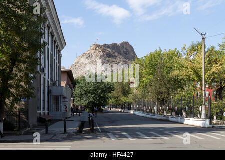 Osh, au Kirghizistan - Octobre 05, 2014 : Vue de la montagne trop Sulayman Banque D'Images