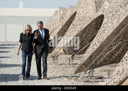 Le secrétaire à la Défense Ash carter mène une interview à Erbil, en Irak, fournissant des informations sur les opérations de défense, la stratégie et les engagements militaires des États-Unis dans la région. Banque D'Images