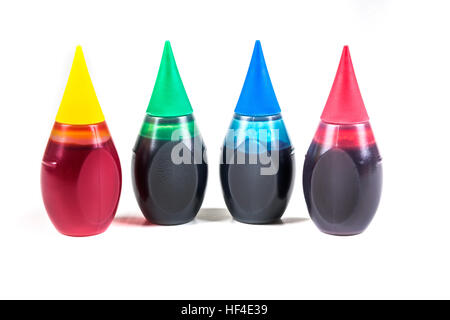 4 flacons de colorant alimentaire isolé sur fond blanc Banque D'Images
