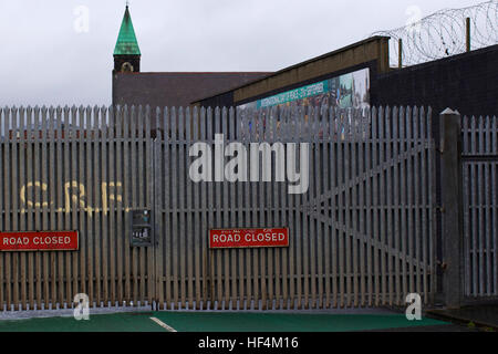 L'honneur des soldats de l'Ira visite - 08/01/2012 - Irlande du Nord / Ulster / Belfast - au 'boarder' entre les secteurs nord et sud de Belfast - Olivier Goujon / Le Pictorium Banque D'Images