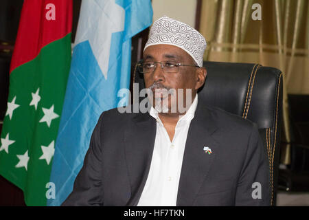 Le Président intérimaire de l'Administration sud-ouest, Sharif Hassan cheikh Adan, assiste aux célébrations du Nouvel An éthiopien à Baidoa, en Somalie, le 11 septembre 2016. Sabir / Olad Banque D'Images