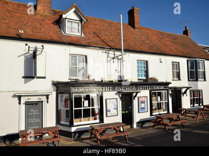 Hôtel l'ancre sur le quai à Burnham-on-Crouch en Essex Banque D'Images