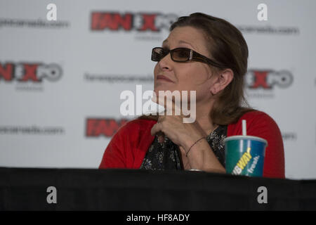 Toronto, ONTARIO, CANADA. Août 25, 2013. Carrie Fisher meurt à l'âge de 60 ans, photographiée est Carrie Fisher qui fréquentent un Fan Expo à Toronto en 2013. © Baden Roth/ZUMA/Alamy Fil Live News Banque D'Images