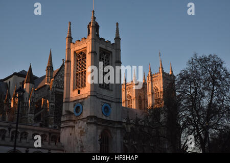 Westminster, London, UK. 29 Décembre, 2016. La place du parlement et de Westminster. Un matin glacial et froid dans le centre de Londres. Banque D'Images