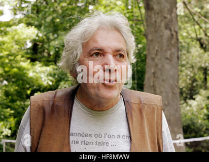 Photo prise le 16 mai 2007 à Tokyo, Japon pour film français un homme et une femme. Chanteur-compositeur et acteur Claude Leloucg est mort à Paris le 28 décembre 2016, âgée de 82 ans. Banque D'Images