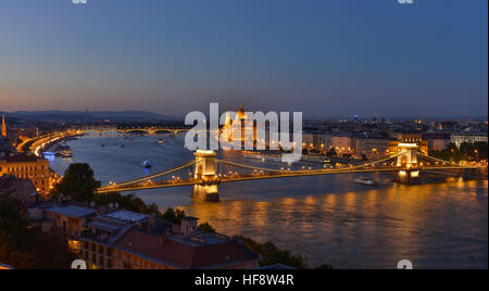 Kettenbruecke, Parlament, Donau, Budapest, Hongrie, pont suspendu, le parlement, le Danube, le hongrois Banque D'Images