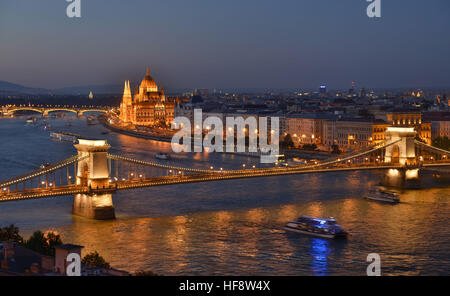 Kettenbruecke, Parlament, Donau, Budapest, Hongrie, pont suspendu, le parlement, le Danube, le hongrois Banque D'Images