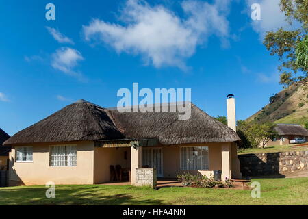 Maison de repos au Parc Royal Natal dans la montagne du Drakensberg, Afrique du Sud Banque D'Images