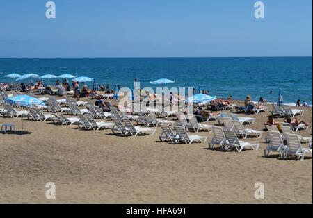 Belle plage de Lara à Antalya, Turquie Banque D'Images