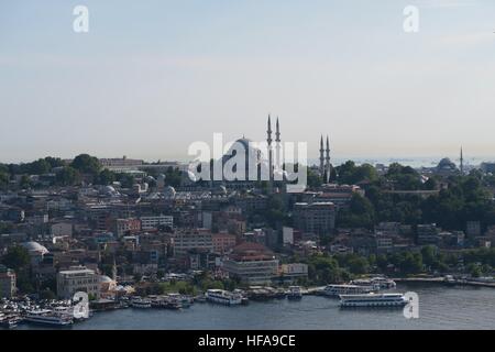 Mosquée de Suleymaniye vus de Galata, à Istanbul, Turquie Banque D'Images