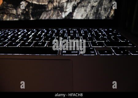 Clavier Macbook Pro Apple lumineux Banque D'Images