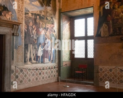 Mantova, Italie - 8 janvier 2016 : Palais Ducal de Mantoue, également connu sous le nom de palais Gonzaga, est l'un des principaux bâtiments historiques les citoyens. Banque D'Images