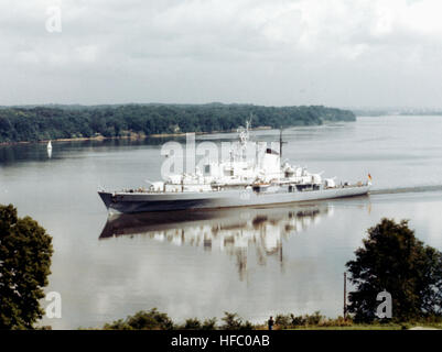 Le navire allemand Deutschland (A59) sur la rivière Potomac, le 23 juillet 1984 Banque D'Images