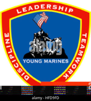 L'emblème de la jeune Marines est affiché le 29 octobre 2011, à Joint Base Anacostia-Bolling, D.C. Le Jeune Marines est un programme d'éducation de la jeunesse et de service pour les garçons et filles de 8 à la fin du secondaire. L'organisation fait la promotion de la santé mentale, morale et physique de ses membres. (Illustration du DoD par Joseph P. Cirone/libérés) l'emblème de la jeune Marines est affiché le 29 octobre 2011, à Joint Base Anacostia-Bolling, D.C. Le Jeune Marines est un programme d'éducation de la jeunesse et de service pour les garçons et filles de 8 à leur achèvement des 111029-N-CG900-053 Banque D'Images