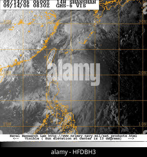 Typhoon 14W (Shanshan) 2006-09-14 06-00 Banque D'Images