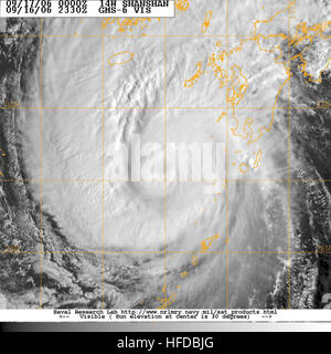 Typhoon 14W (Shanshan) 2006-09-16 23-30 Banque D'Images