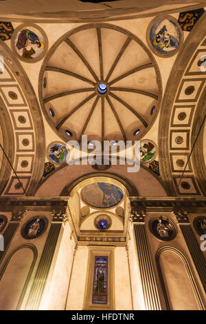 FLORENCE, ITALIE - 6 novembre, 2016 : Dôme de chapelle Pazzi dans la Basilique Santa Croce (Basilique de la Sainte Croix) à Florence. La chapelle a été David Wells Banque D'Images