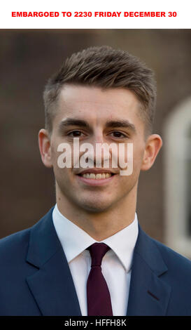 De 2230 sous embargo vendredi 30 décembre Max Whitlock à la Tour de Londres, comme il a reçu une éducation bilingue pour les services à la gymnastique dans le nouvel an Honours list. Banque D'Images