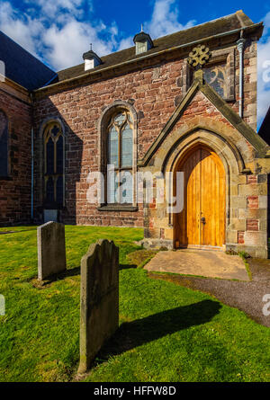 Royaume-uni, Ecosse, Inverness, vue sur la vieille église haute. Banque D'Images