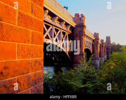 Royaume-uni, Ecosse, Lowlands, Glasgow, vue de la ville pont de chemin de fer de l'Union européenne. Banque D'Images