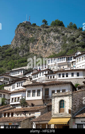 Le paysage urbain, la ville aux mille fenêtres, Berat, Albanie Banque D'Images