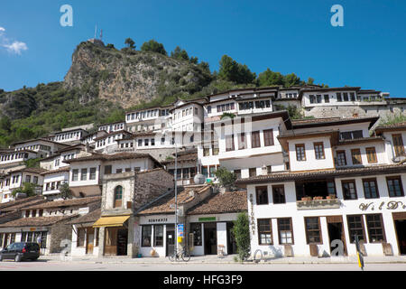 Le paysage urbain, la ville aux mille fenêtres, Berat, Albanie Banque D'Images