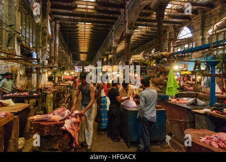 Kolkata (Calcutta, Kalkutta) : vente de viande dans le marché Hogg, Bengale occidental, Inde, Westbengalen Banque D'Images