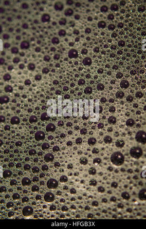 Bulles de Savon violet Banque D'Images