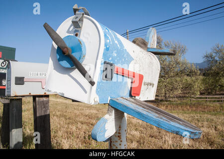 Des boîtes en forme d'avion près de design National Highway 1, la Pacific Coast Highway, PCH, Californie,USA,United States of America, Banque D'Images