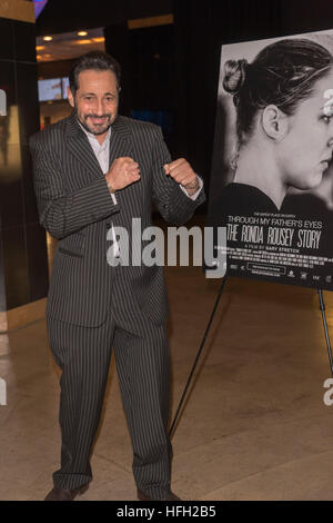 Hollywood, Etats-Unis. Déc 30, 2016. Peter Antico occupe à la Ronda Rousey film Histoire premiere 30 décembre 2016 en chinois Mann Theatre, à Hollywood, Californie. © l'accès Photo/Alamy Live News Banque D'Images