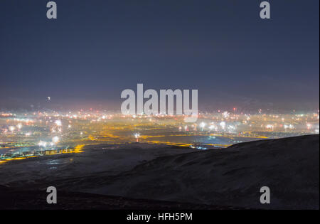 Reykjavik, Islande. 31 Dec, 2016. Spectacle de feux d'artifice à Reykjavik, new years eve 2016 Credit : Halldor Bjornsson/Alamy Live News Banque D'Images