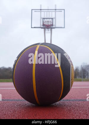 Basket Ball sur jeux pour enfants Banque D'Images