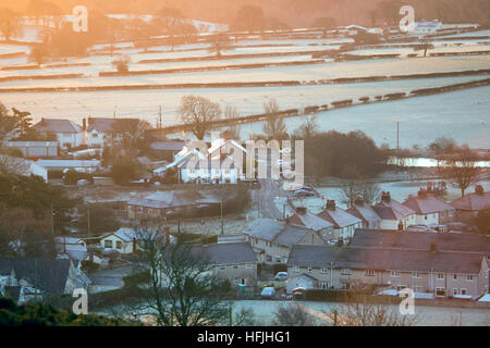 Rhosesmor Village, Flintshire, Pays de Galles, Royaume-Uni lors d'un matin glacial Banque D'Images