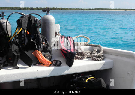 L'équipement de plongée sur un bateau Banque D'Images