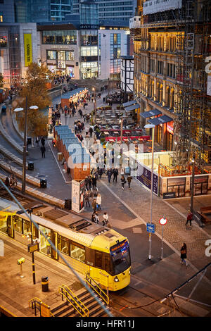 Marché de Noël de Manchester shed marchés en échange zone carrée shambles department store shopping Magasins de détail au détail magasin de l'acheteur détaillant retai Banque D'Images