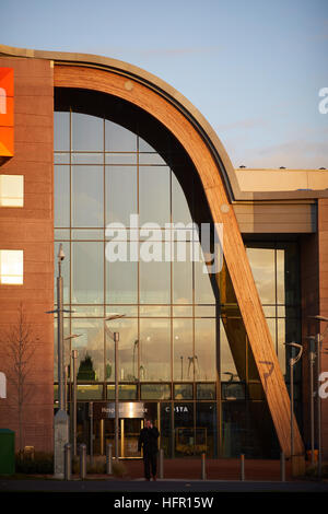 Alder Hey Children's Hospital Liverpool grand National Children's Hospital NHS Foundation Trust dans le parc extérieur extérieur du bâtiment nouvelle construction pret Banque D'Images